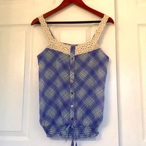 Top, light, perfect for hot summer day.